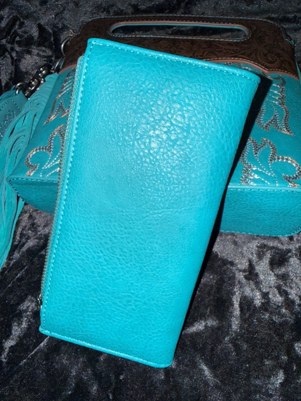 Turquoise wrangler purse and wallet - Picture 3 of 5